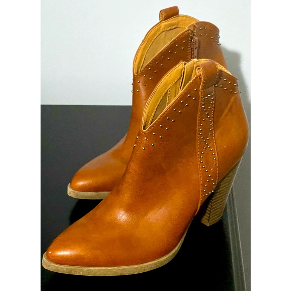 Indigo Rd. Women’s Bootie, Size 7 1/2